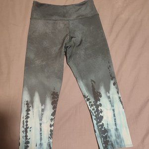 Onzie ocean tie dye high rise capri leggings